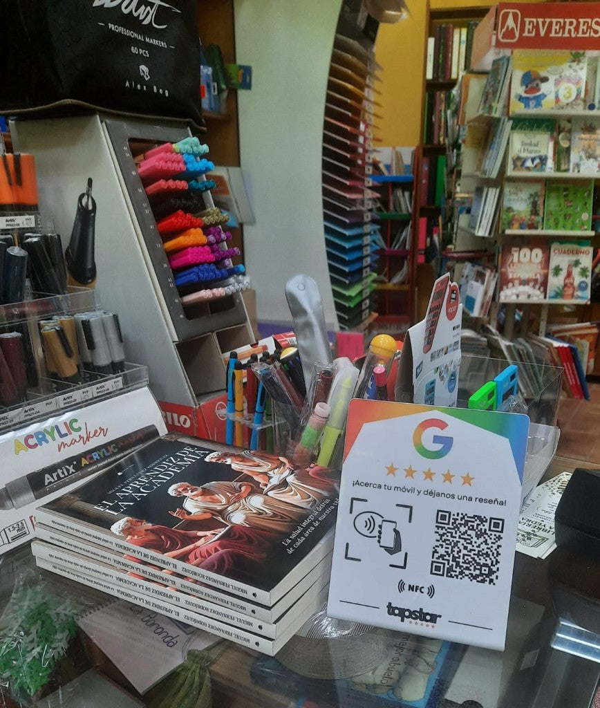 Expositor TapGO en librería